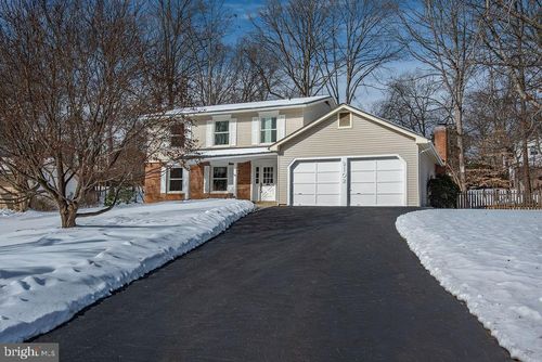 9102 Red Lion Tavern Ct, SPRINGFIELD, VA, 22153-1408 | Card Image