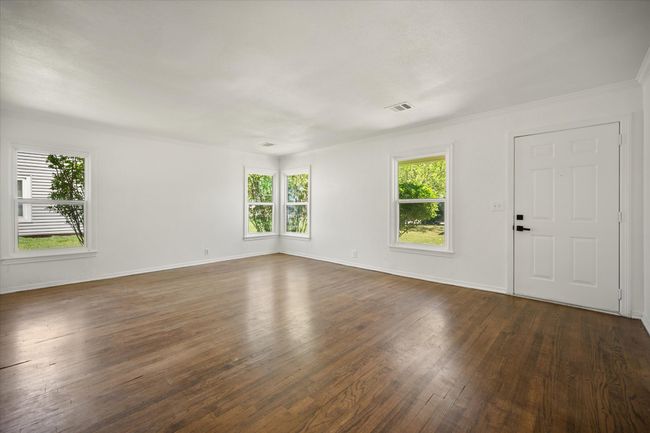 5048 Cedar Hill Rd, House other with 3 bedrooms, 2 bathrooms and null parking in Fort Worth TX | Image 8