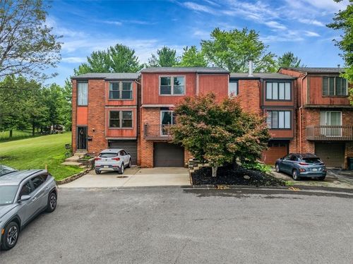 226 Glen Spring Cir, Canonsburg, PA, 15317-2308 | Card Image