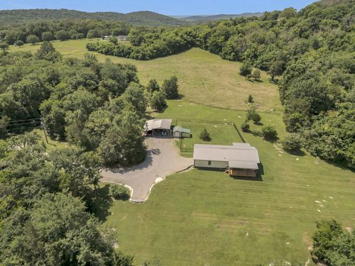 1927 Porterfield Rd, Readyville, TN, 37149-5104 | Card Image