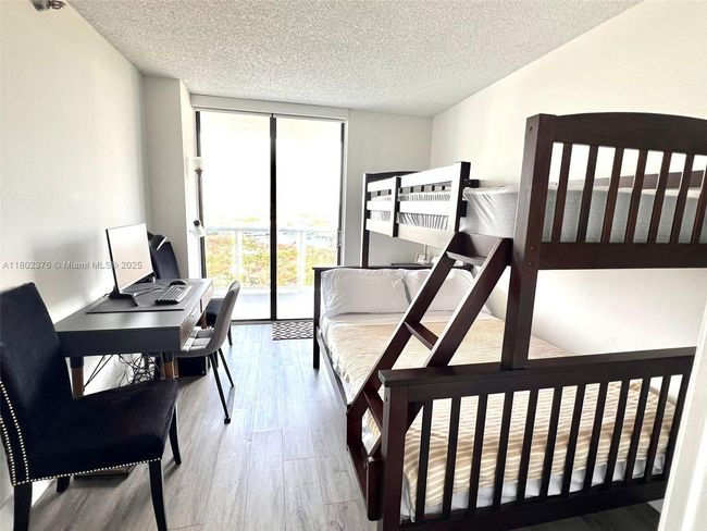 APT-1932 - 20505 E Country Club Dr, Condo with 2 bedrooms, 2 bathrooms and null parking in Aventura FL | Image 9