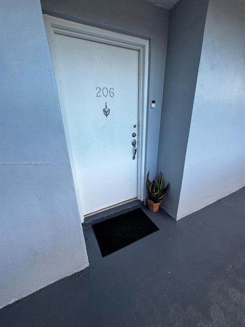 apt-206-13870 Sw 62nd St, Miami, FL, 33183-2042 | Card Image