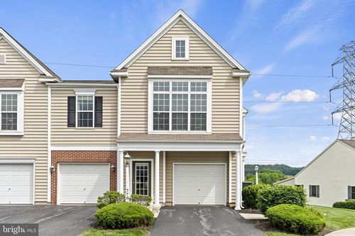 778 Fawn Ln, HUMMELSTOWN, PA, 17036-7205 | Card Image