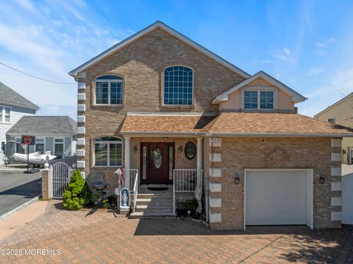 329 Front St, Union Beach, NJ, 07735-2541 | Card Image