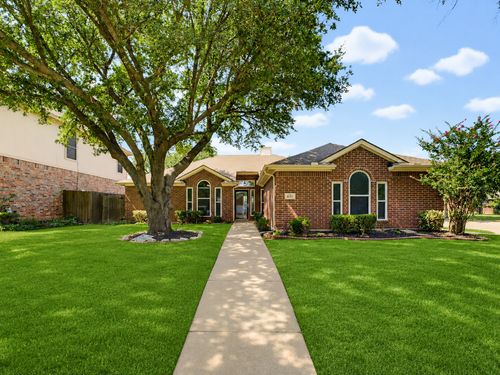 637 Cedarwood Dr, Keller, TX, 76248-8238 | Card Image