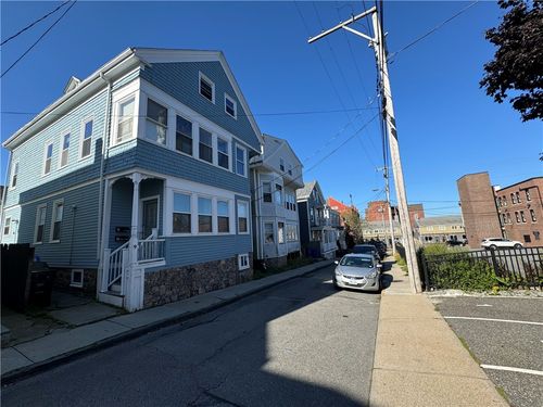 2-9 Ann St, Newport, RI, 02840-3435 | Card Image