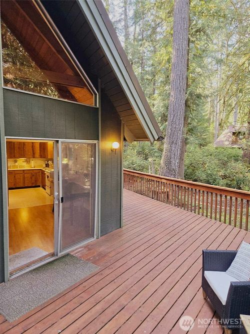 639 E Pitcairn Pl, Shelton, WA, 98584-8410 | Card Image