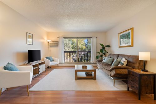 unit-o-157 Calle Ojo Feliz, Santa Fe, NM, 87505-5790 | Card Image