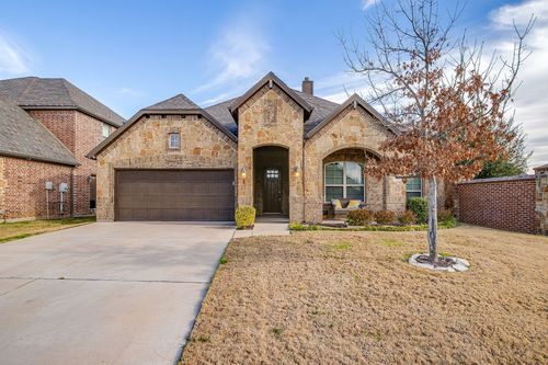 200 Hawks Ridge Trl, Burleson, TX, 76028-1795 | Card Image