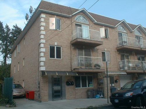 2-fl-7167 161st St, Fresh Meadows, NY, 11365-4639 | Card Image