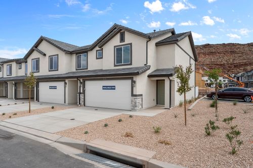 2314-3326 E Dungeon Dr, Washington, UT, 84780-3830 | Card Image