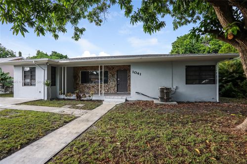 1041 Nw 136th St, Miami, FL, 33168-6730 | Card Image
