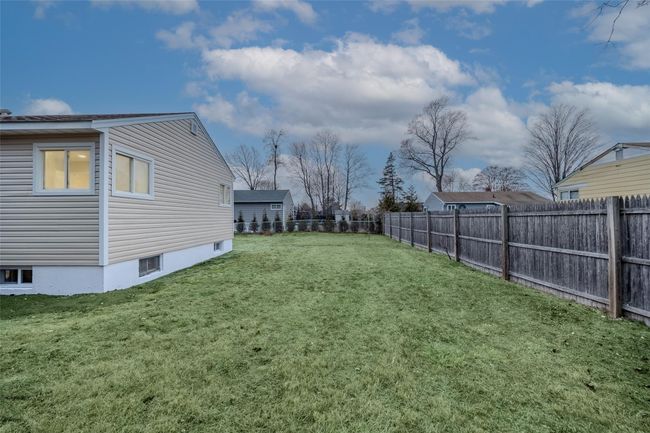 View of yard | Image 5