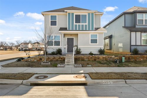 5556 Topwater Trl, Fort Worth, TX, 76119-7066 | Card Image
