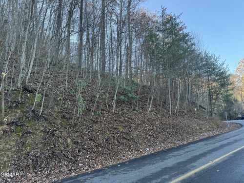 57 Whetstone Road, Sevierville, TN, 37862 | Card Image