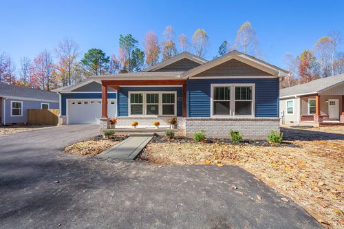 2131 N Royal St, Jackson, TN, 38305 | Card Image