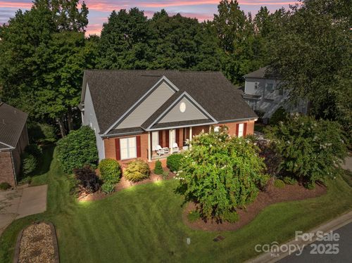 1525 Valhalla Dr, Denver, NC, 28037-5451 | Card Image