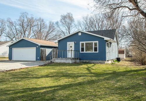 815 Fox Avenue, Evansdale, IA, 50707 | Card Image