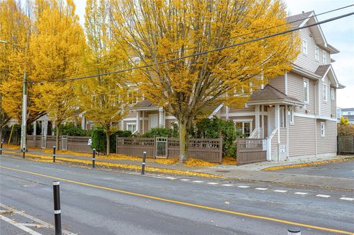 13-1043 Caledonia Ave, Victoria, BC, V8T1E7 | Card Image