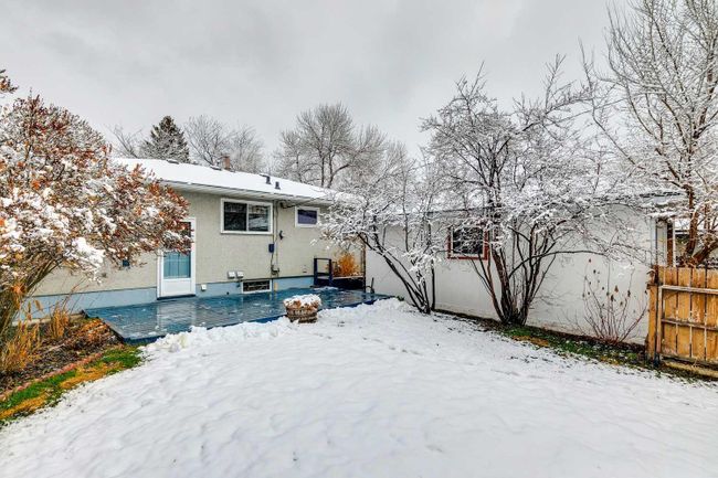 7 Atlanta Crescent Se, Home with 3 bedrooms, 2 bathrooms and 1 parking in Calgary AB | Image 39