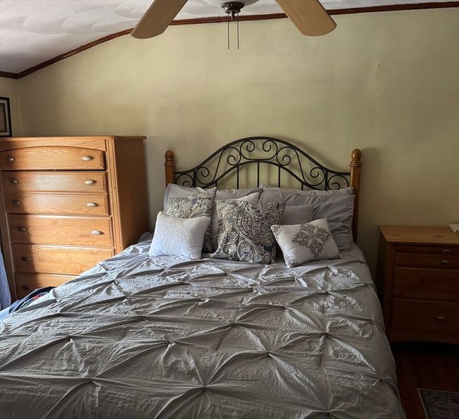 194 Fells Ave, House other with 3 bedrooms, 1 bathrooms and 4 parking in Medford MA | Image 19