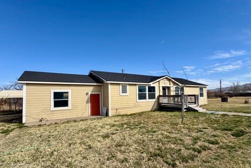 2401 Covey Ln, Alpine, TX, 79830-1026 | Card Image