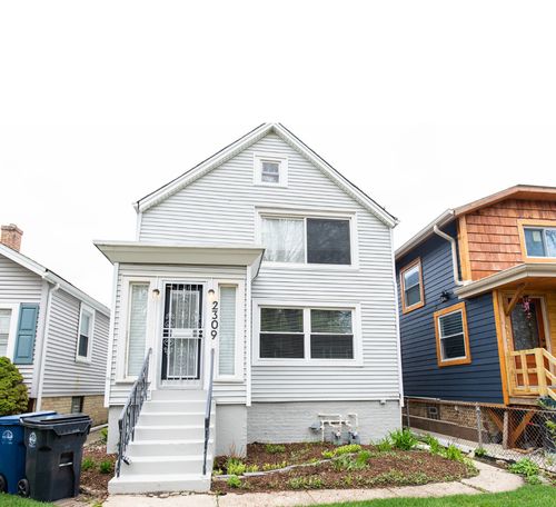 2309 Foster St, Evanston, IL, 60201-3355 | Card Image