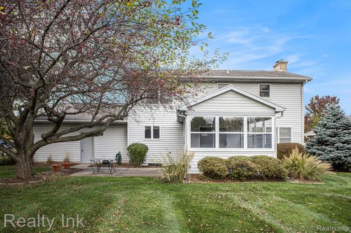 5868 Buttonwood Dr, Haslett, MI, 48840-9754 | Card Image