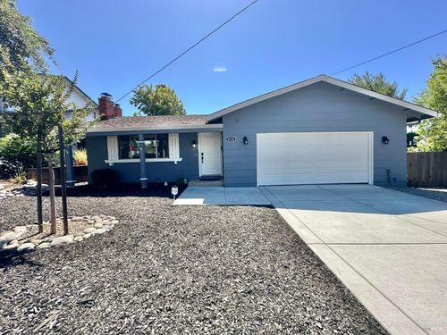 2124 E 5th St, Benicia, CA, 94510-2301 | Card Image