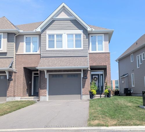 207 Finsbury Ave, Stittsville, ON, K2S2P8 | Card Image