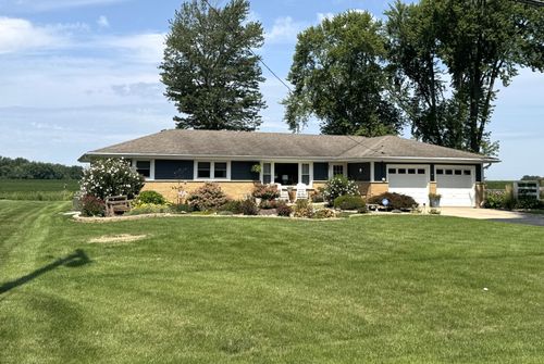 1554 S Sandbar Rd, Kankakee, IL, 60901-7609 | Card Image