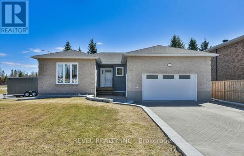105 Spillenaar Street, Timmins (Porcupine - West), ON, P0N1K0 | Card Image