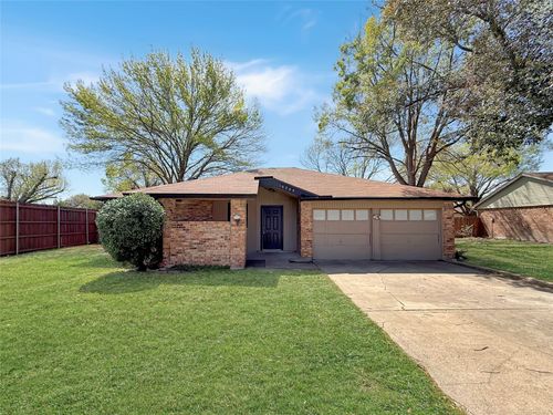 10205 Lone Pine Ln, Fort Worth, TX, 76108-3915 | Card Image