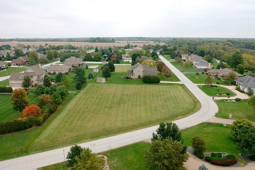 1040 Country Ln, Bourbonnais, IL, 60914-9319 | Card Image