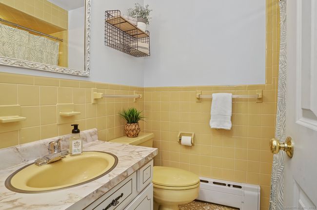 21 Randall Dr, House other with 3 bedrooms, 2 bathrooms and 2 parking in Trumbull CT | Image 20