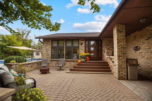 4194 Chappuis Trl, Faribault, MN, 55021-8506 | Card Image