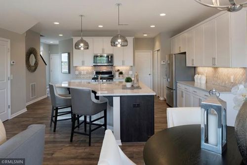 18486 60th Ave N, Plymouth, MN, 55446-3941 | Card Image