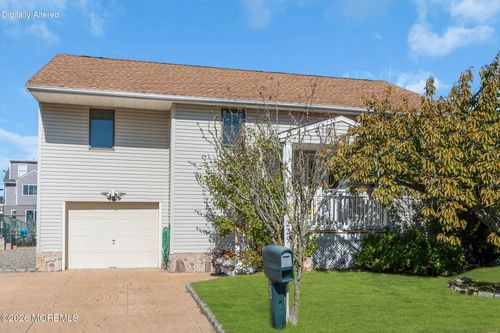 229 Pine Dr, Bayville, NJ, 08721-3137 | Card Image
