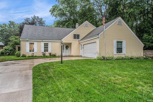 51910 N Shoreham Ct, South Bend, IN, 46637-1357 | Card Image