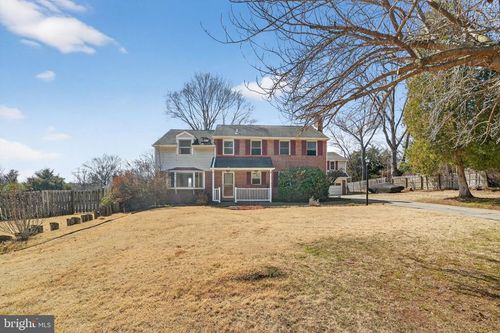 902 Surrey Dr, BLUE BELL, PA, 19422-3477 | Card Image