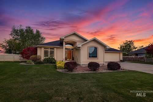 389 Greenbrier Dr, Heyburn, ID, 83336-7677 | Card Image