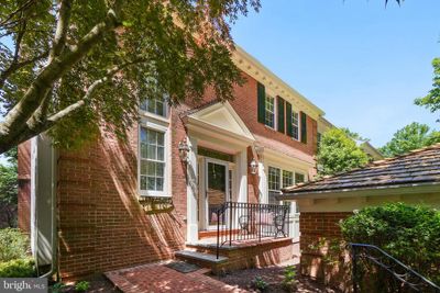 9420 Turnberry Drive, Townhouse with 3 bedrooms, 3 bathrooms and null parking in POTOMAC MD | Image 1