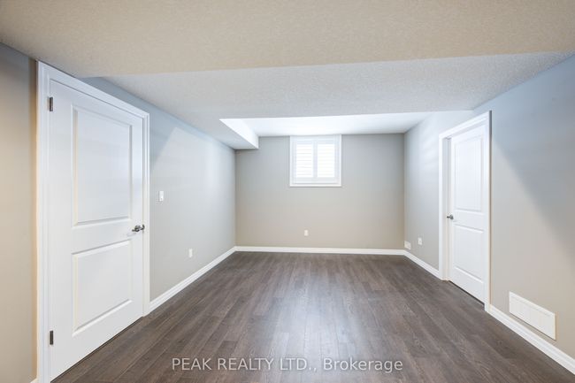 8 Loganville Lane, Condo with 3 bedrooms, 3 bathrooms and 2 parking in New Hamburg ON | Image 36