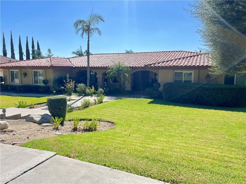 256 W 18th St, Upland, CA, 91784-1631 | Card Image