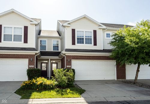 10903 Perry Pear Dr, Zionsville, IN, 46077-8587 | Card Image