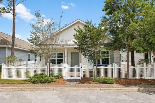 48 Sarona St, Freeport, FL, 32439-7641 | Card Image