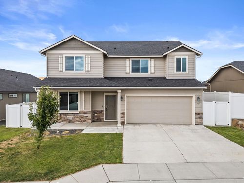 705 Condor Dr, Cheney, WA, 99004-5204 | Card Image