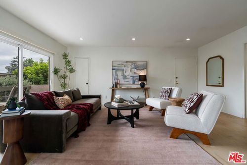219-5055 Coldwater Canyon Ave, Sherman Oaks, CA, 91423-2218 | Card Image