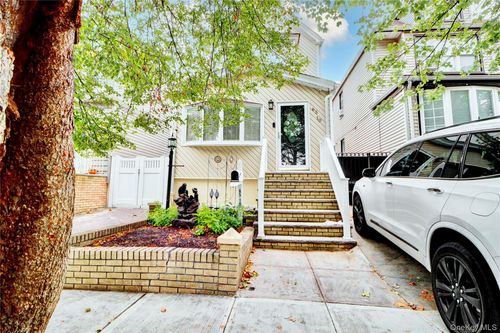 6510 80th Ave, Glendale, NY, 11385-6837 | Card Image