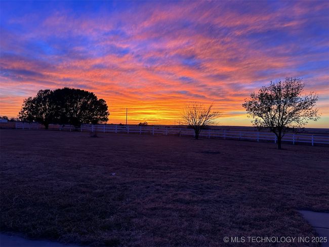 28002 Us 75 Hwy, House other with 4 bedrooms, 4 bathrooms and null parking in Ochelata OK | Image 63